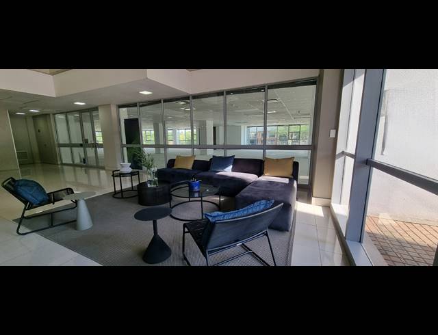 645M² OFFICE TO LET IN MAGALIESSIG